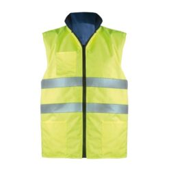 Padded, water-resistant reversible vest in pongee polyester, one side in a neon fabric